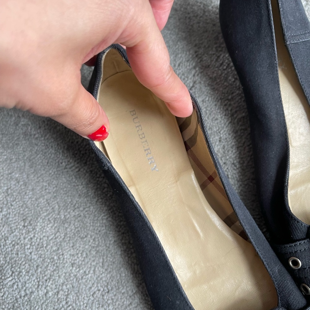 Authentic vintage Burberry women kitten heels - Picture 2 of 9
